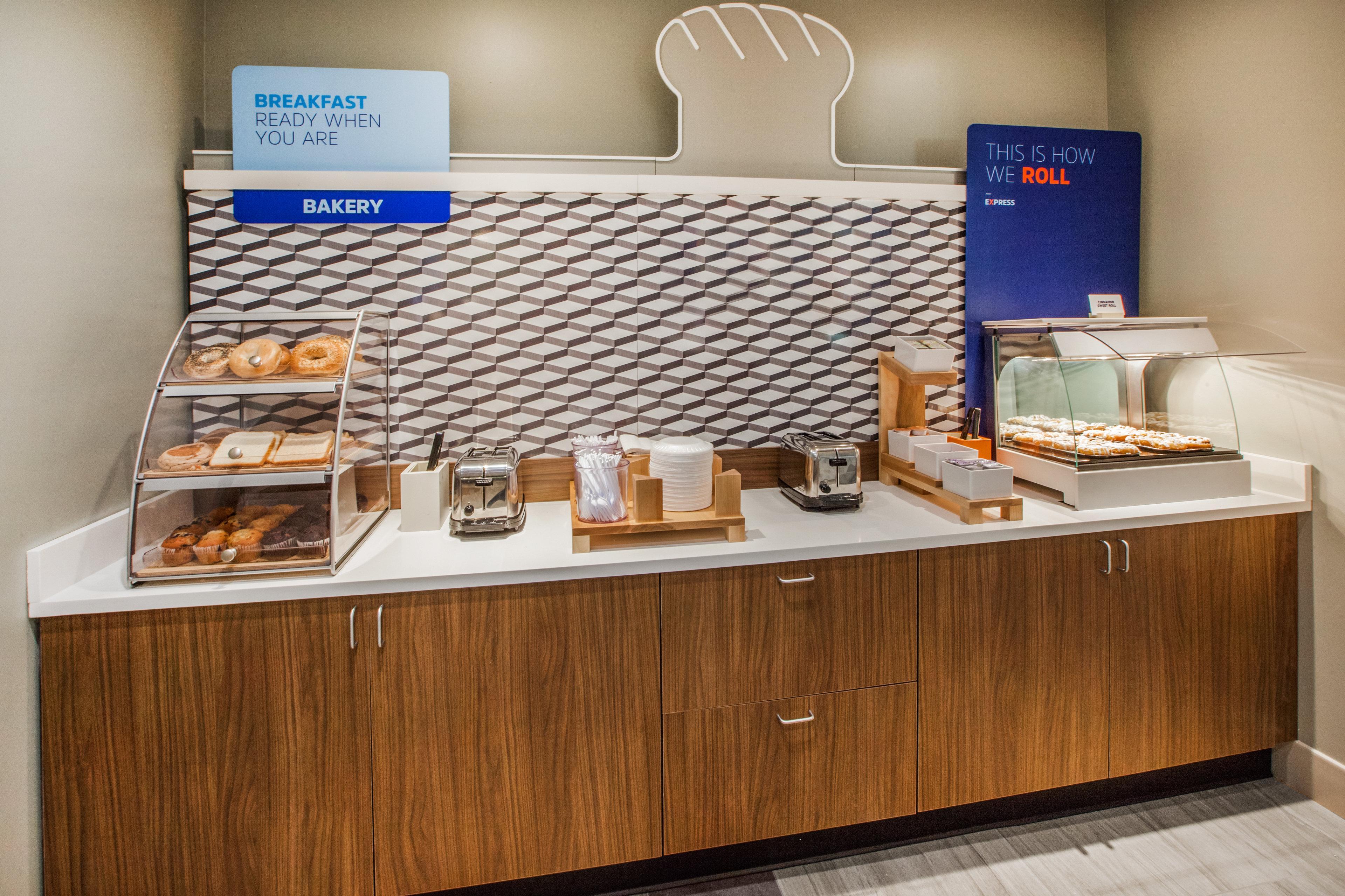 Holiday Inn Express & Suites - Columbus Airport East By Ihg Extérieur photo